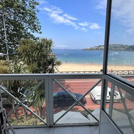 Apto De Lujo Encima De La Playa * A Coruna